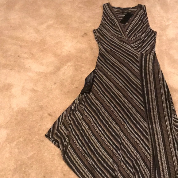 NWT BCBGMaxAzria Striped Maxi Dress - Picture 2 of 5